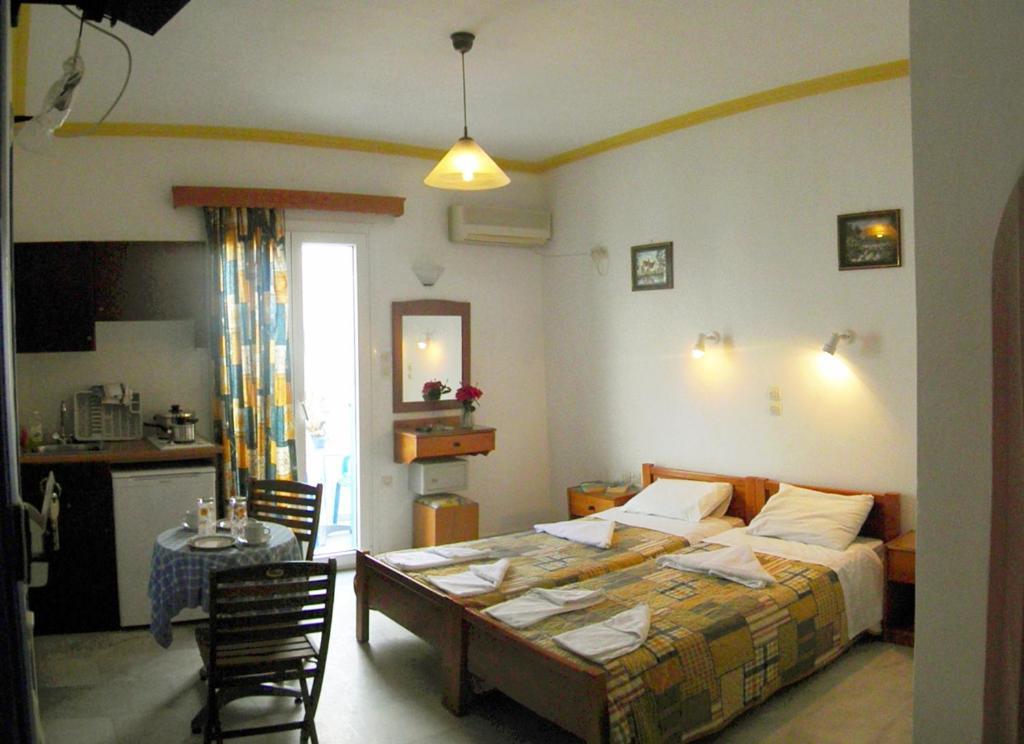 Studios Rea Sun Naxos City Habitación foto